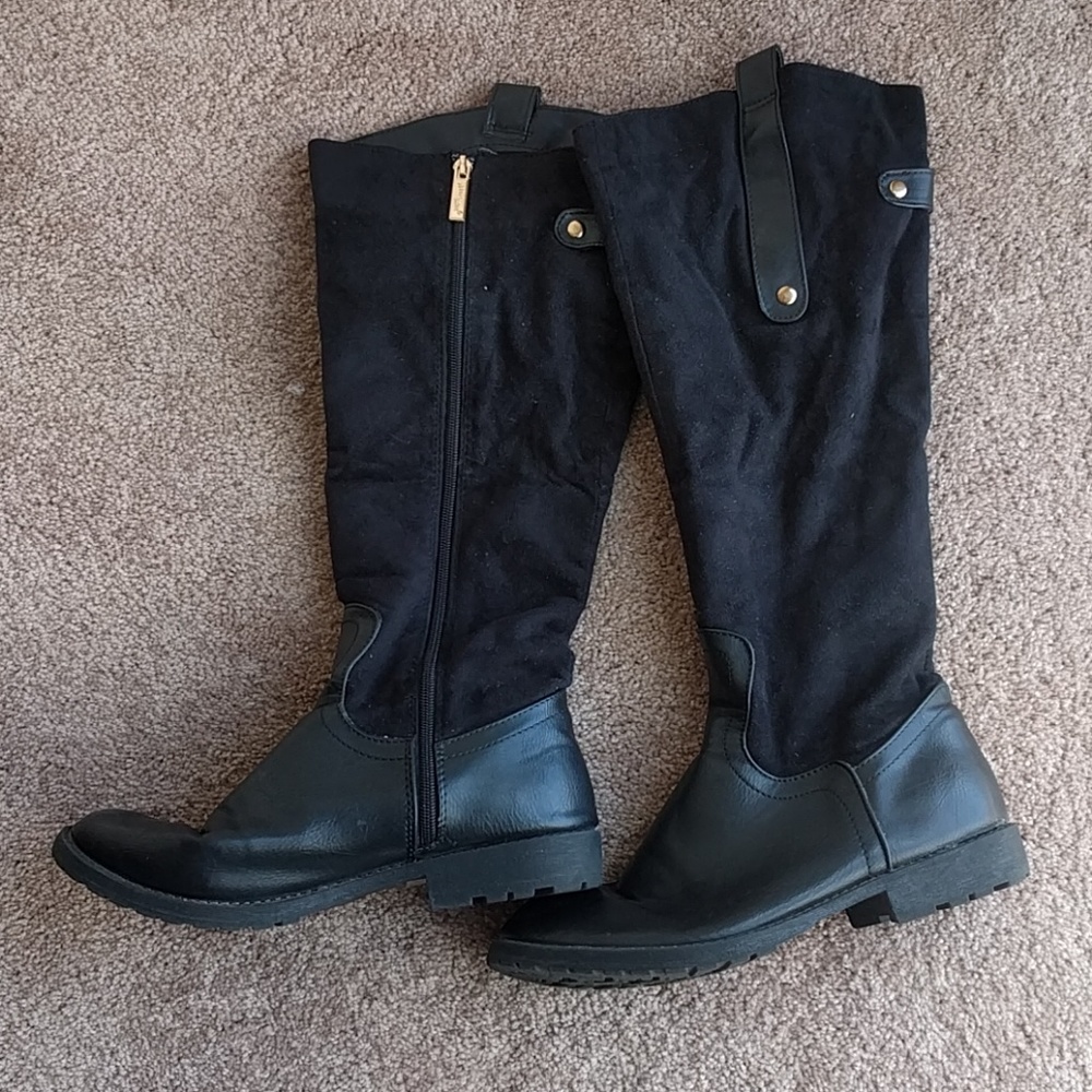 Black riding boots